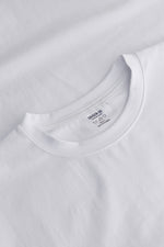 Cargar imagen en el visor de la galería, Camiseta Fitted- Ajuste Perfecto