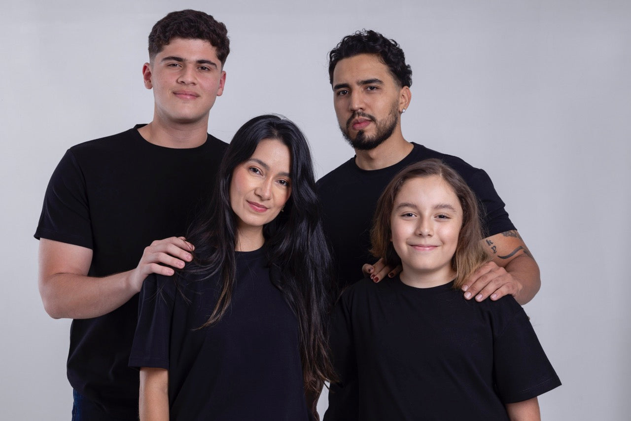 ¡Conoce la nueva Camiseta para niños y niñas! MIDNIGHT