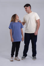 Cargar imagen en el visor de la galería, ¡Conoce la nueva Camiseta para niños y niñas! COBALTO