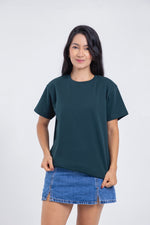 Cargar imagen en el visor de la galería, Camiseta para ELLAS Alto Gramaje Regular- ¡Nuestra joya! ESMERALDA