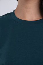 Cargar imagen en el visor de la galería, Camiseta para ELLAS Alto Gramaje Regular- ¡Nuestra joya! ESMERALDA