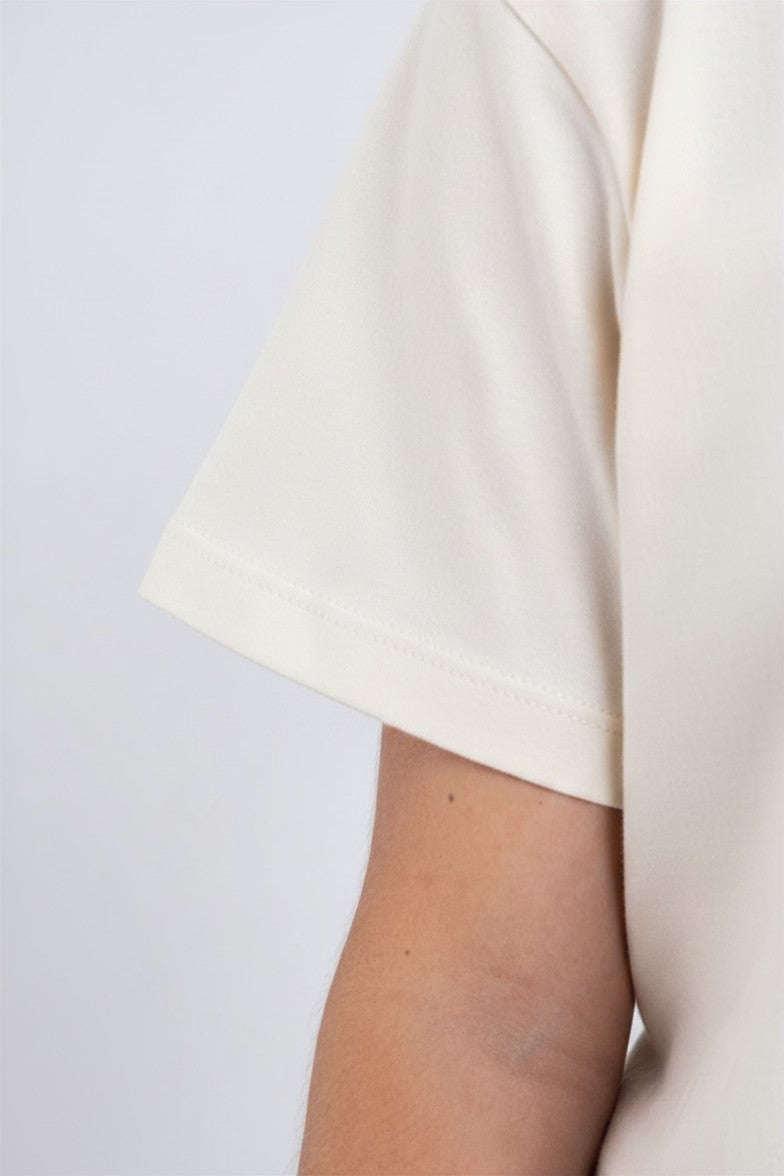 Camiseta para ELLAS Alto Gramaje Regular- ¡Nuestra joya! CREMA